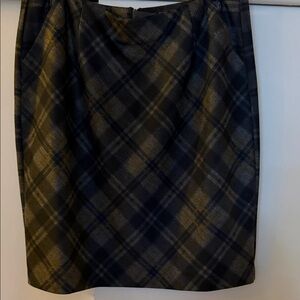 CAbi Women's Plaid Pencil Skirt in Black and Gray